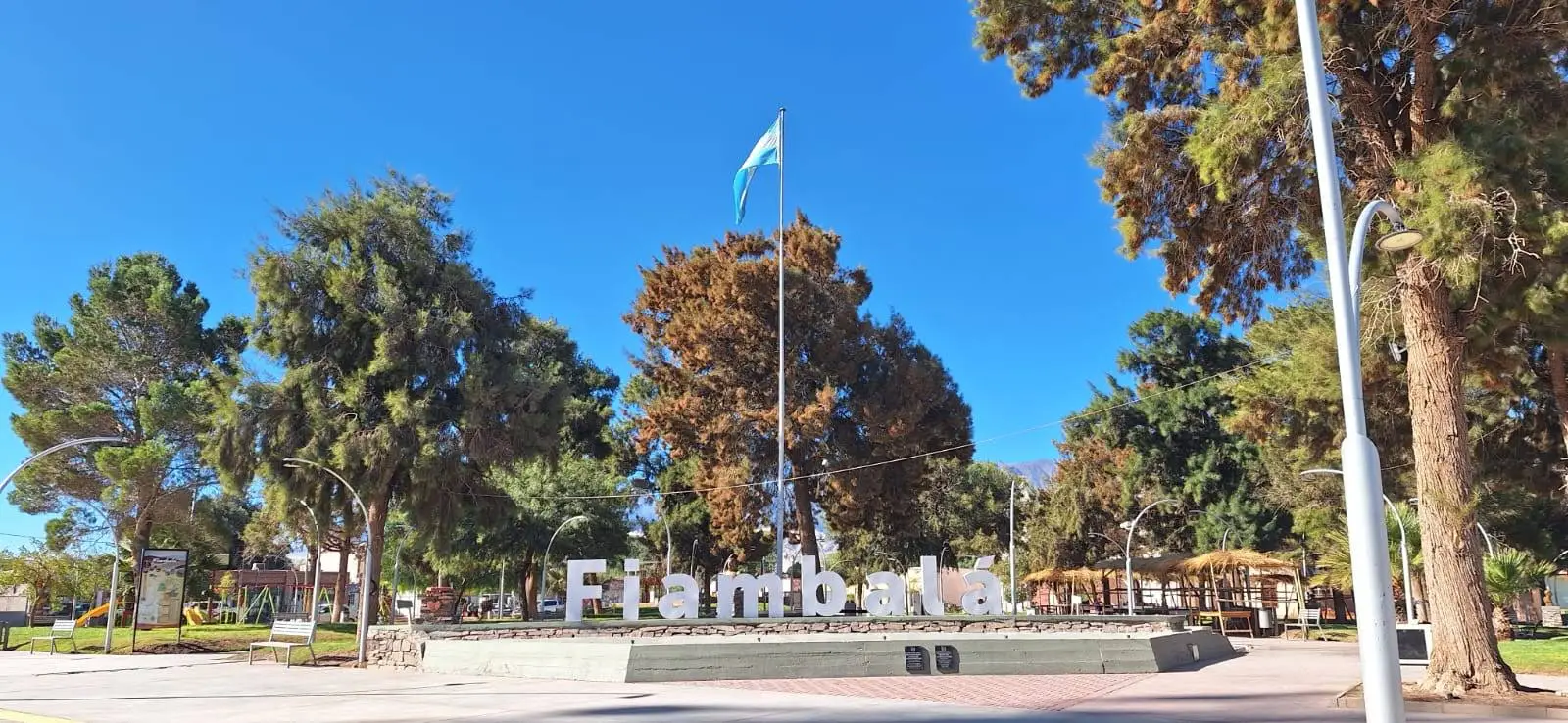 Plaza principal de Fiambalá, Catamarca