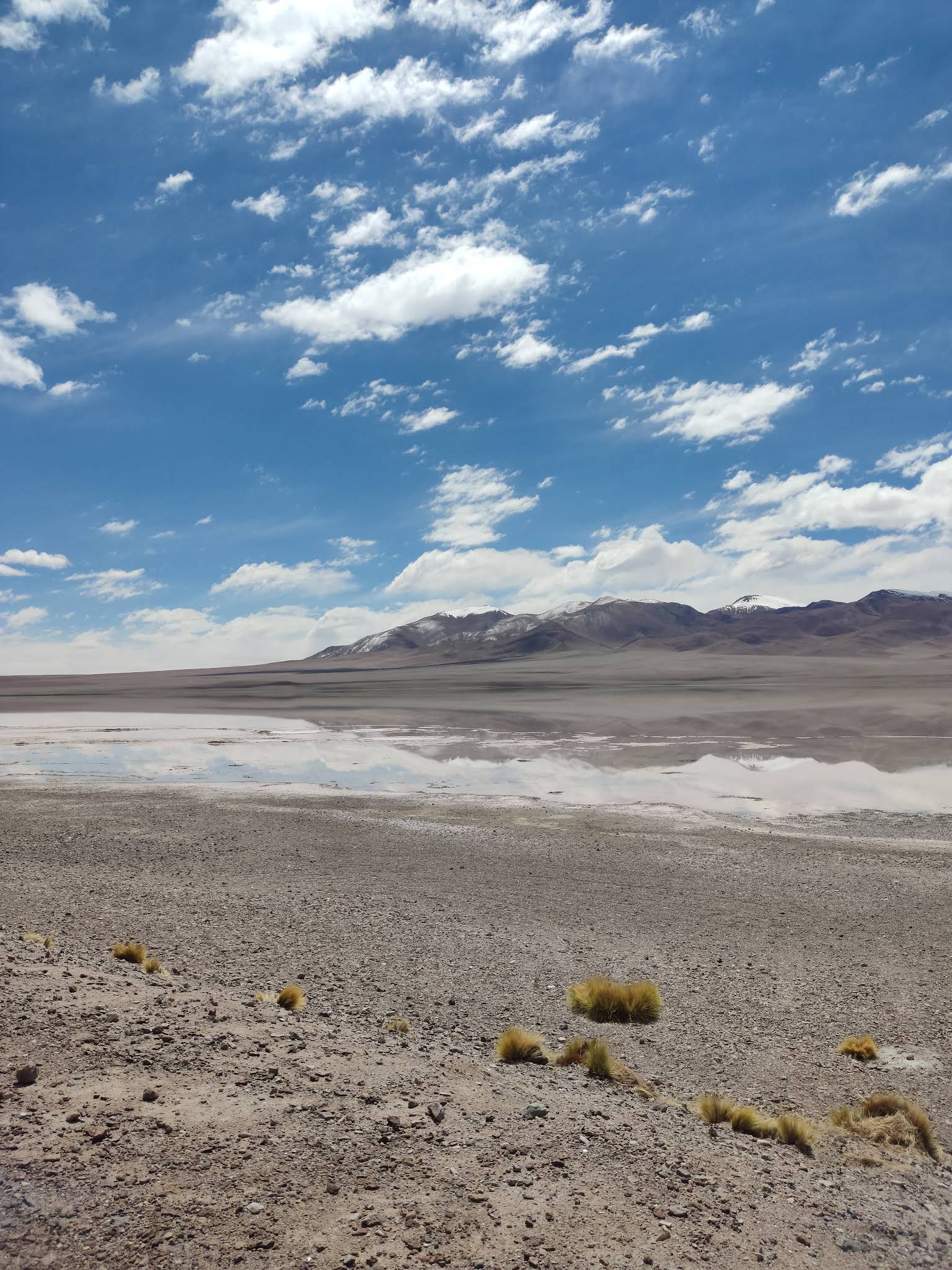 Laguna Diamante en la Caldera del Volcán Galán